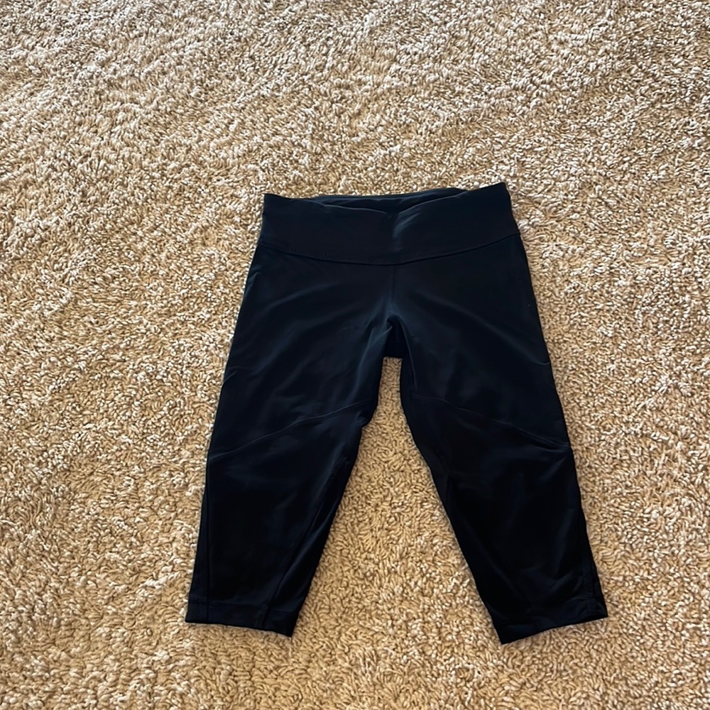 Lululemon Cropped Fast and Free Leggings